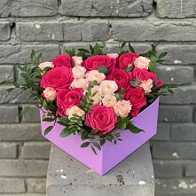 Цветочная композиция из Розы в коробке #REPLACE_PRED# Вешкайме