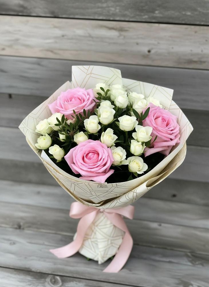 Букет цветов из: Розы в Вешкайме