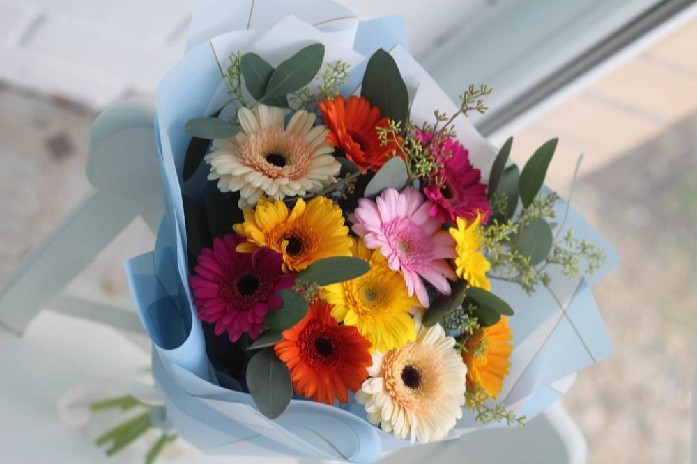 Букет цветов из: Герберы в Вешкайме