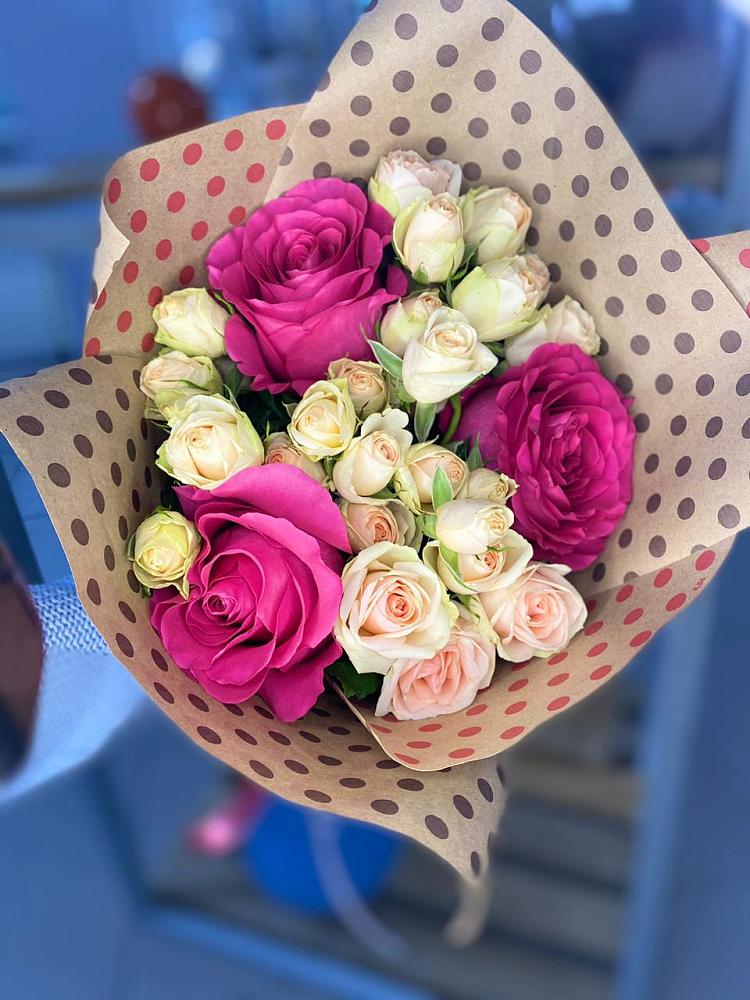 Букет цветов из: Розы в Вешкайме