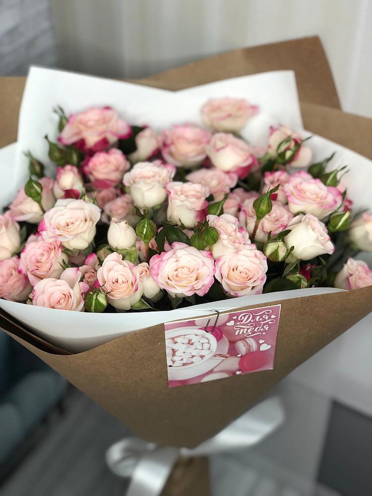 Букет цветов из: Розы в Вешкайме