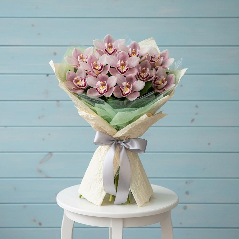 Букет цветов из: Орхидеи и Розы в Вешкайме