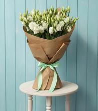 Букет цветов из:  Лизиантусы в Вешкайме