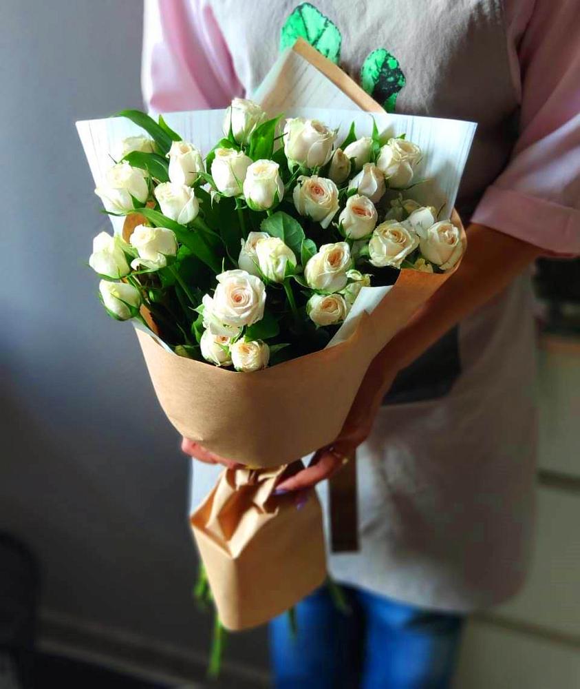 Букет цветов из: Розы в Вешкайме