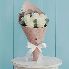 Букет цветов из:  Розы в Вешкайме