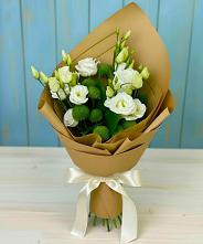 Букет цветов из:  Хризантемы и Лизиантусы в Вешкайме