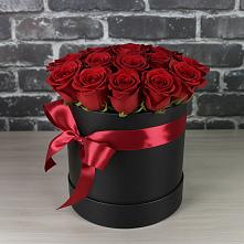 Цветочная композиция из Розы в шляпной коробке в Вешкайме