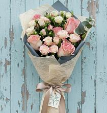 Букет цветов из:  Розы в Вешкайме