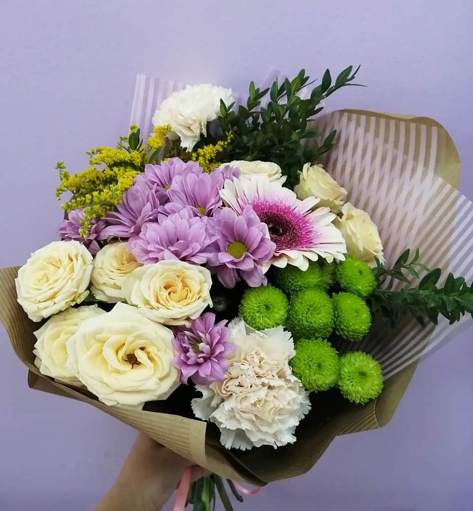 Букет цветов из: Хризантемы, Розы, Гвоздики и Герберы в Вешкайме