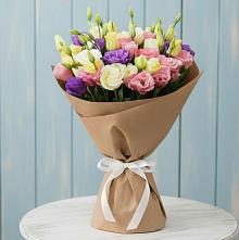 Букет цветов из:  Лизиантусы в Вешкайме