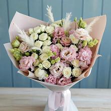 Букет цветов из:  Альстромерии и Розы в Вешкайме