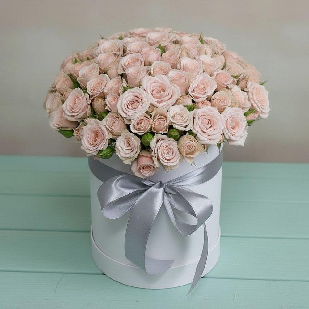 Цветочная композиция из Розы в шляпной коробке в Вешкайме